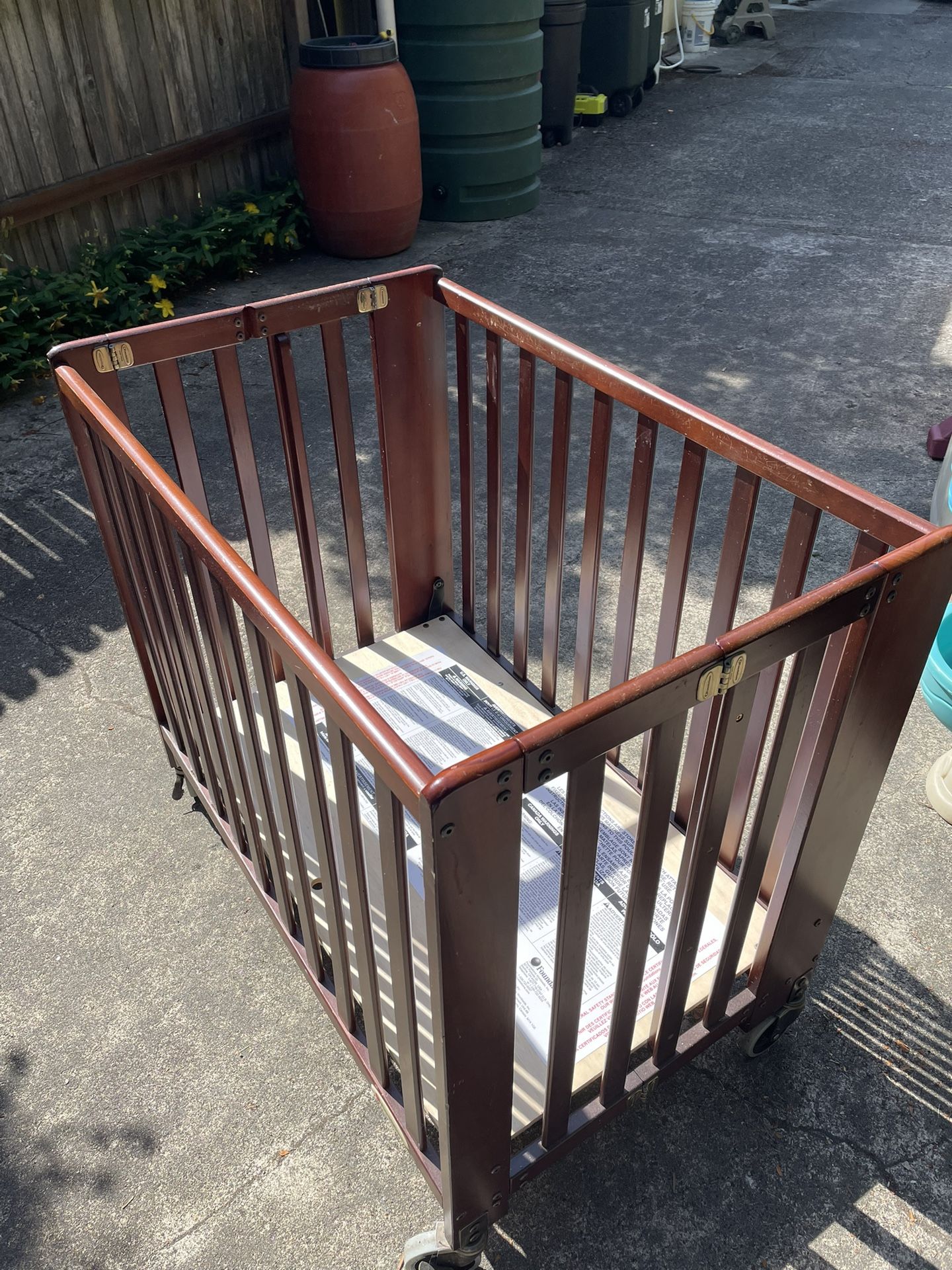Nice Portable Baby Crib