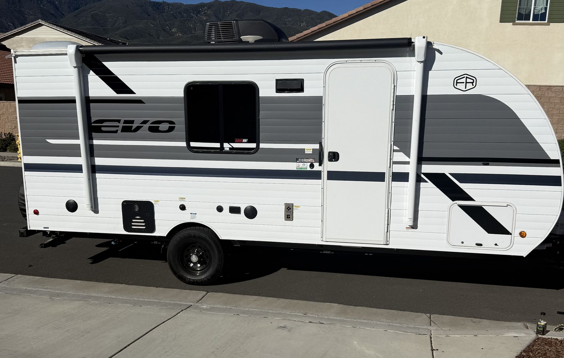 2025 FOREST RIVER EVO