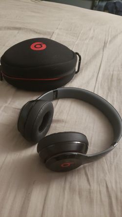 Beats Solo2 headphones