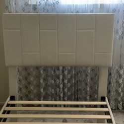 The White Bed For The 9 To 20 Years Old