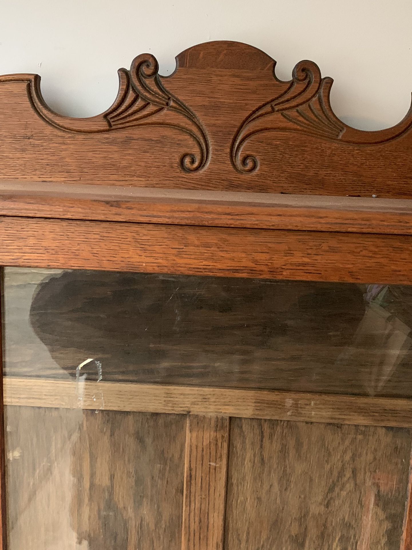 Antique Oak China Cabinet With Shelves