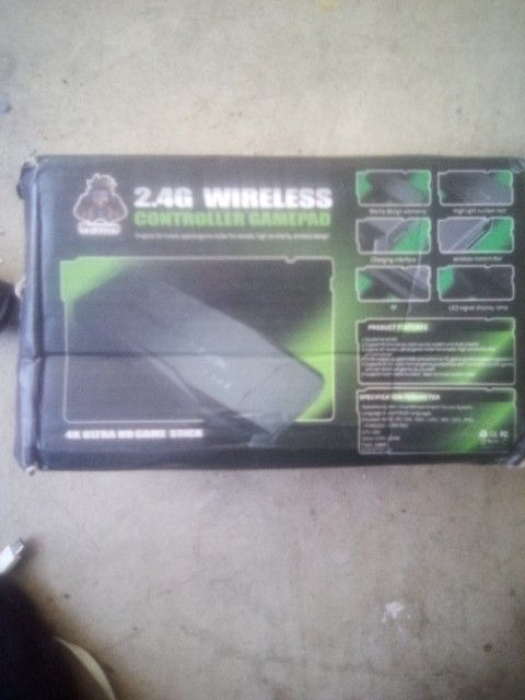 2.4 Wireless Controller Gamepad