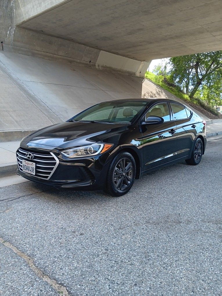 2018 Hyundai Elantra