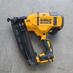 DeWalt 20v Finish Nailer