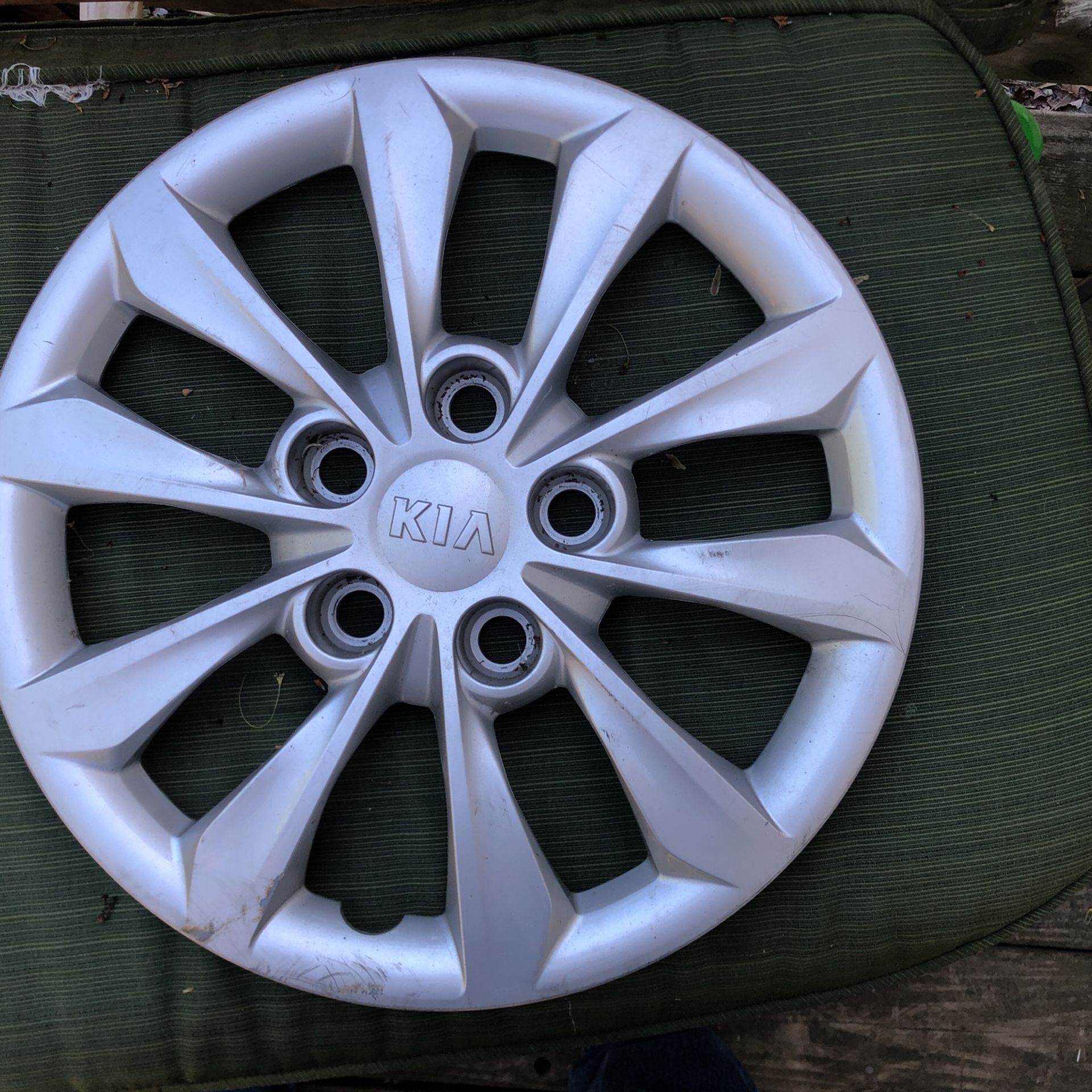 Kia Hubcap