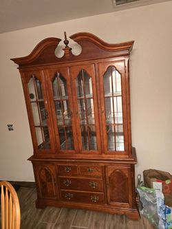 China hutch/cabinet