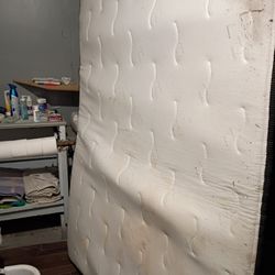 Full Size Mattress 