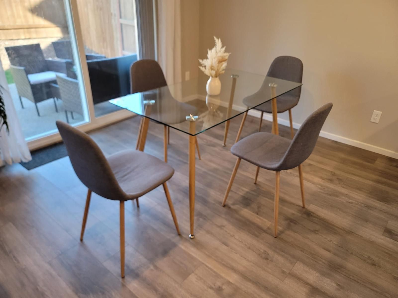 Table 4 Chairs Like New