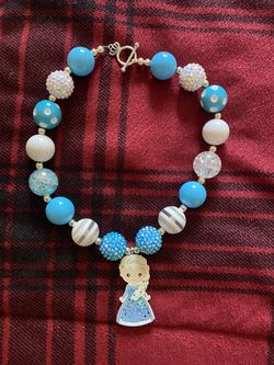 Toddler girls Frozen Elsa shaker necklace