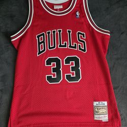 Scottie Pippen Jersey Mitchell & Ness
