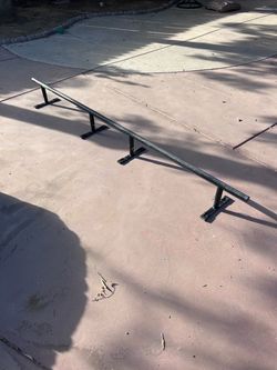 Madd GearSkating Round Bar Rail