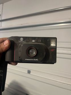Minolta - 35mm film camera