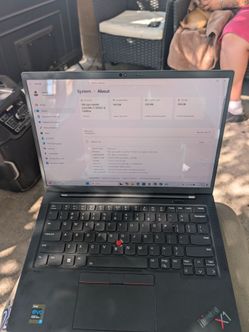 Lenovo Thinkpad Carbon X1 i7 11th gen 3.0ghz 16gb of ram 256SSD
