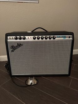 Fender 68 Custom Deluxe Reverb Tube Guitar Amp
