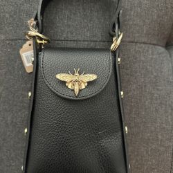 Bee crossbody 
