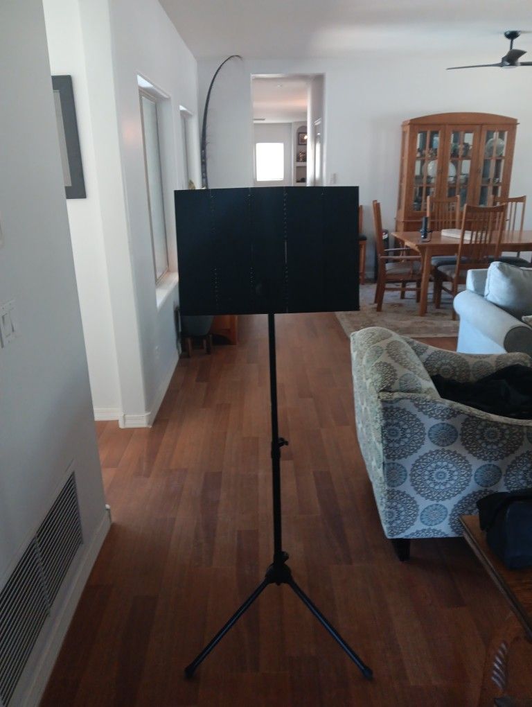 Peak Music Stand