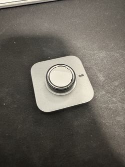 Oura Ring 4 – Black, Size 10 (with Charger)