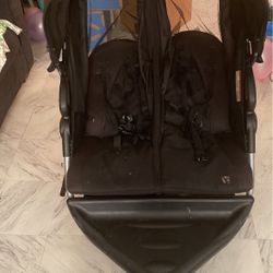 Black Twin Stroller Good Condition 