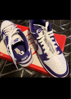 Purple /Wht New Nike Dunks in Box Mens sz 9