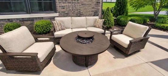 4 Piece Outdoor Patio Conversation Set (Fire Pit)*New Patio Furniture
