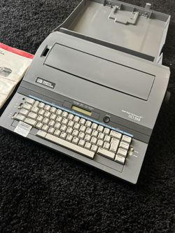 Spell Right SD 265 Mobile Typewriter