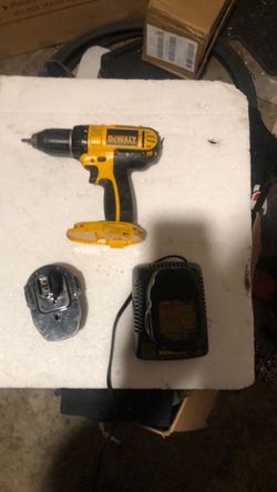 DeWalt Cordless Drill with Battery and Charger