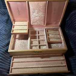 Vintage Jewelry Box 