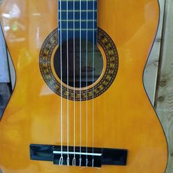Stagg 1/2 Size Classical Guitar 