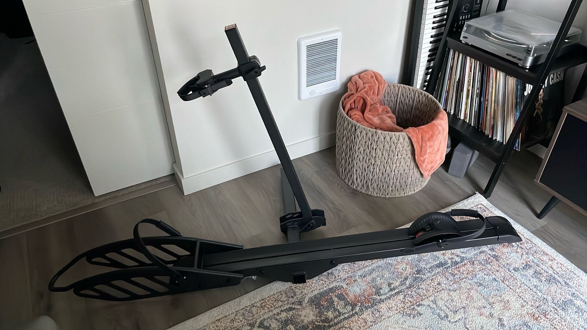 Single E-Bike Hitch Rack Mount