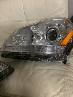 Brand New Mercedes Benz-GL Headlights
