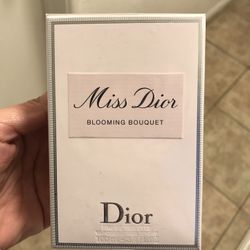 Miss Dior Blooming Bouquet