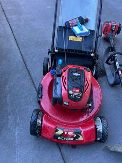 Self Propelled Lawn Mower with Free Weed Eater and other Free accessories