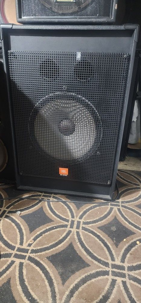  1 Jbl mr918 Subwoofer 