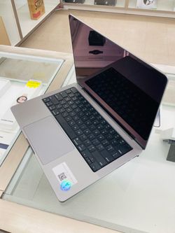 MacBook Pro M1 Pro 16gb ram 1tb ssd