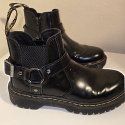 Dr. Martens Wincox Harness Chelsea Boot