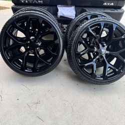 26s 6 Lug Chevy GMC Nissan Cadillac rims And Tires