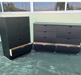 Set Five And Eight Drawers Dresser
