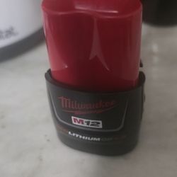 Milwaukee M12 Red Lithium Battery Pack