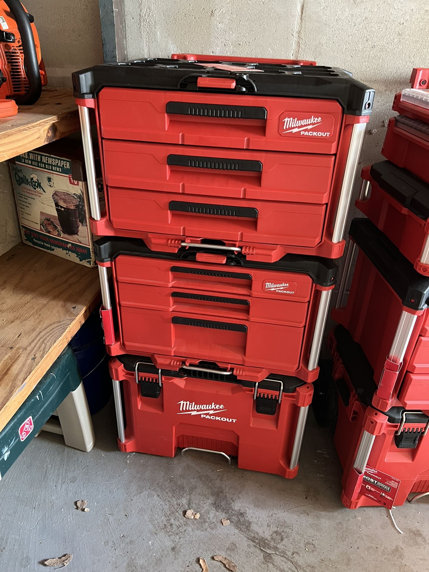 MILWAUKEE PACK OUT ROLLING TOOL BOX SYSTEM