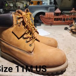 Timberland Boots  Classic Iconic Model Size 11