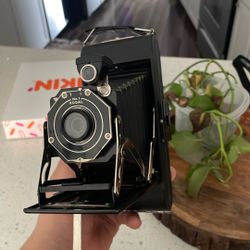 1930s Vintage Camera 