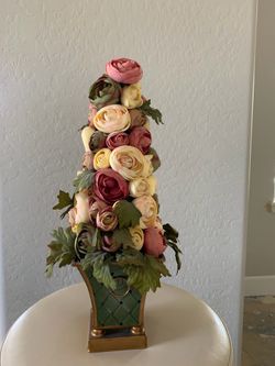 Rose silk floral arrangement