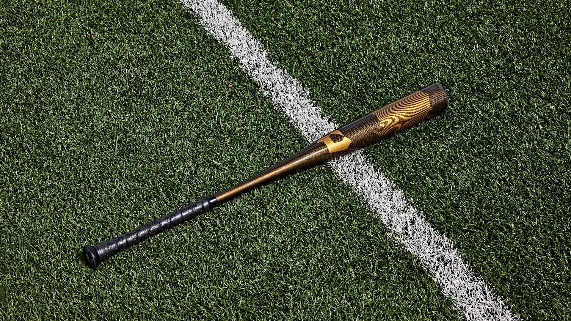 DeMarini 2024 Voodoo One (-3) BBCOR Baseball Bat 33in