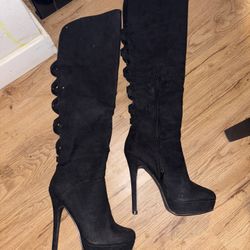 Women’s Knee High High Heeled Boots Size 8.5