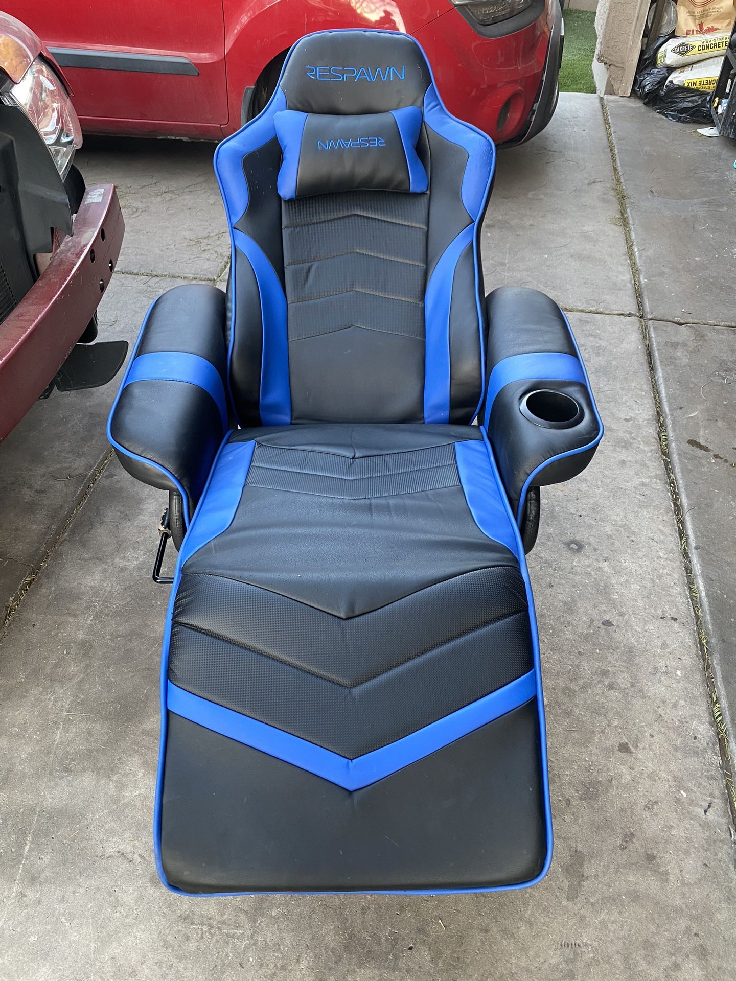 Respawn Gaming Chair for Sale in Phoenix, AZ OfferUp