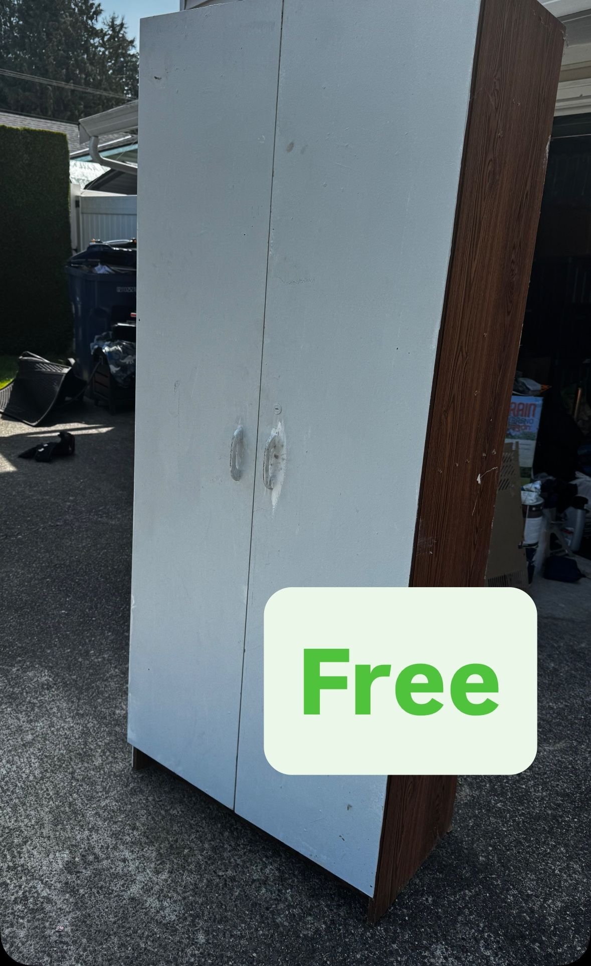 Free Cabinet