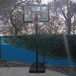 Basketball Hoop 