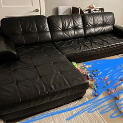 sofa - First come, first served