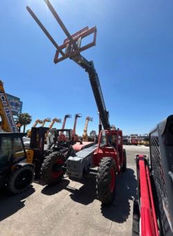 2017 Skyjack SJ643TH - Reach Forklift