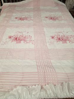 FULL/QUEEN COMFORTER